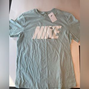 Men’s nike tee-shirt